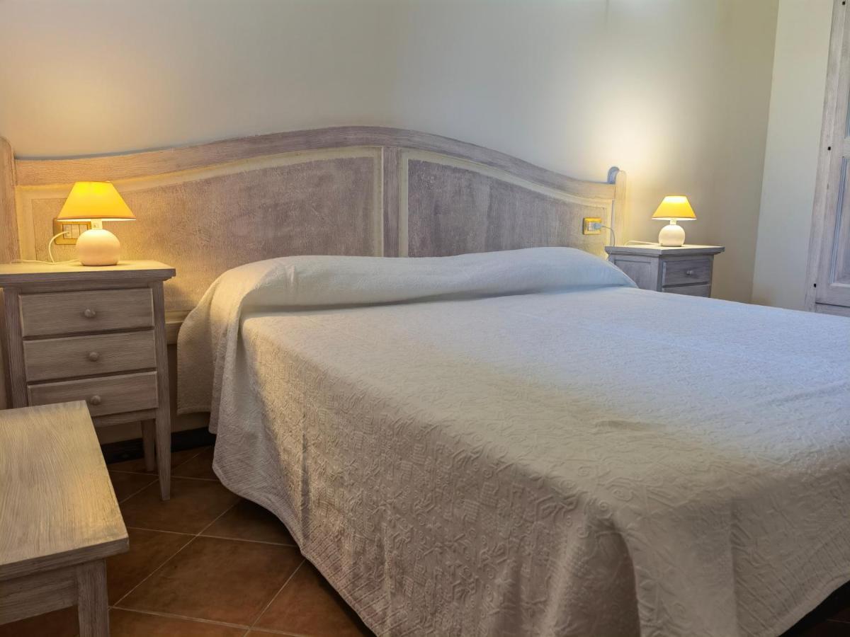 La Corte Degli Ulivi - Albergo Rurale Tresnuraghes Exterior foto